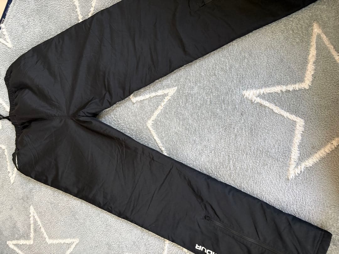 Under Armour ブラックジャージ上下セット