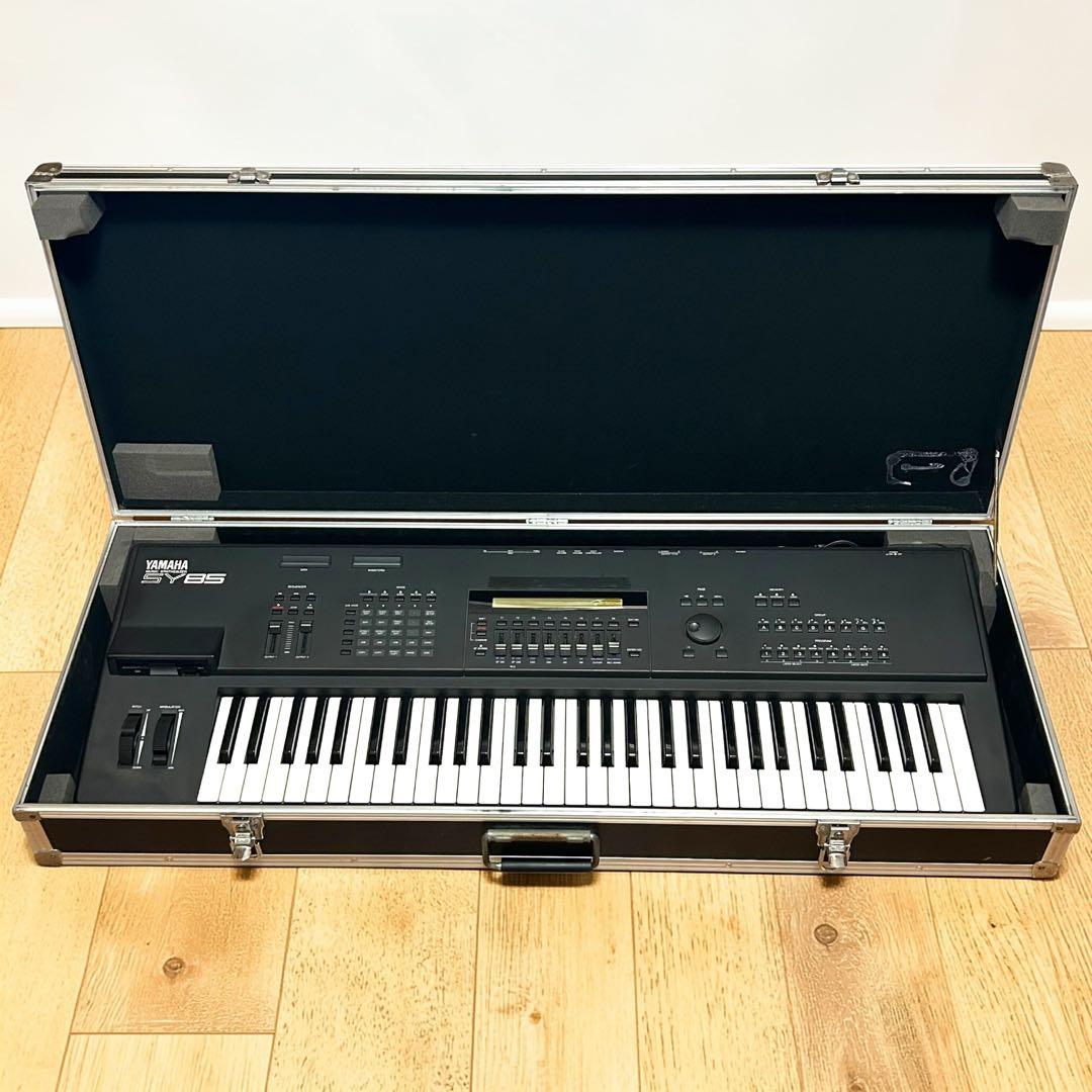 稀少❣️名機❣️完動品✨YAMAHA SY85 シンセサイザー ハードケース付き