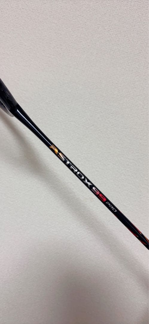 YONEX バドミントンラケット 黒赤