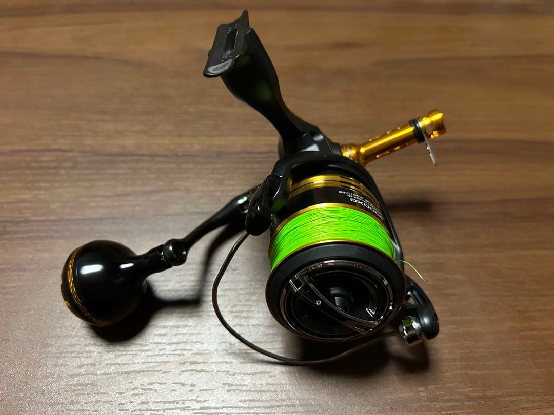 シマノ 22サハラ 4000XG ゴメクサスリールスタンド、ハンドルノブ交換済