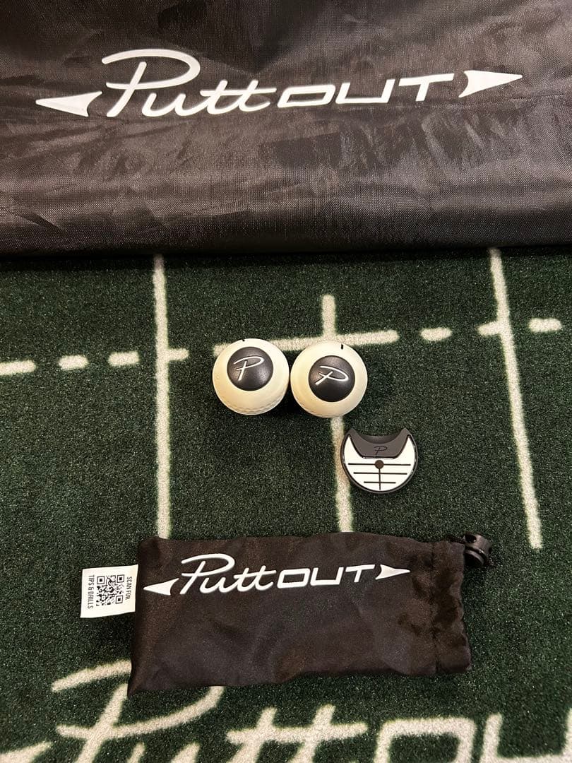 PuttOUT パッティングマット デビルボールセット