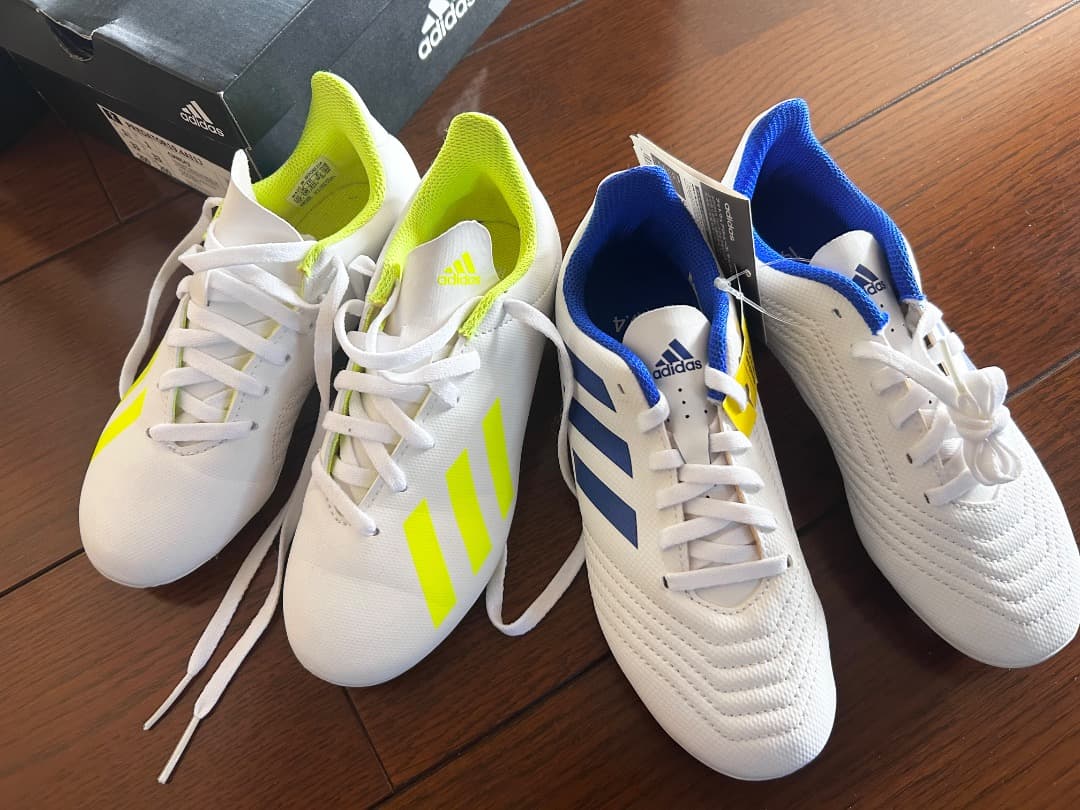 新品☆アディダススパイクサッカー19.5 20cm2足セットadidasシューズ