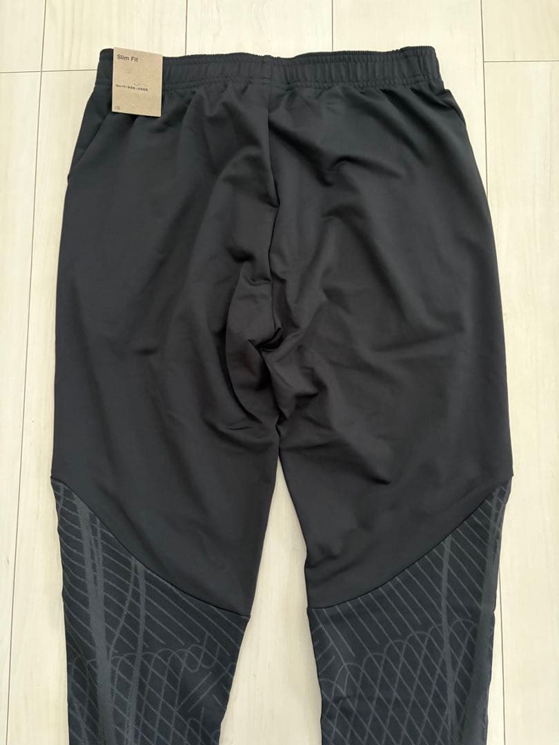 新品タグ付　NIKE ナイキ　ストライク パンツ　Sサイズ　サッカー　フットサル