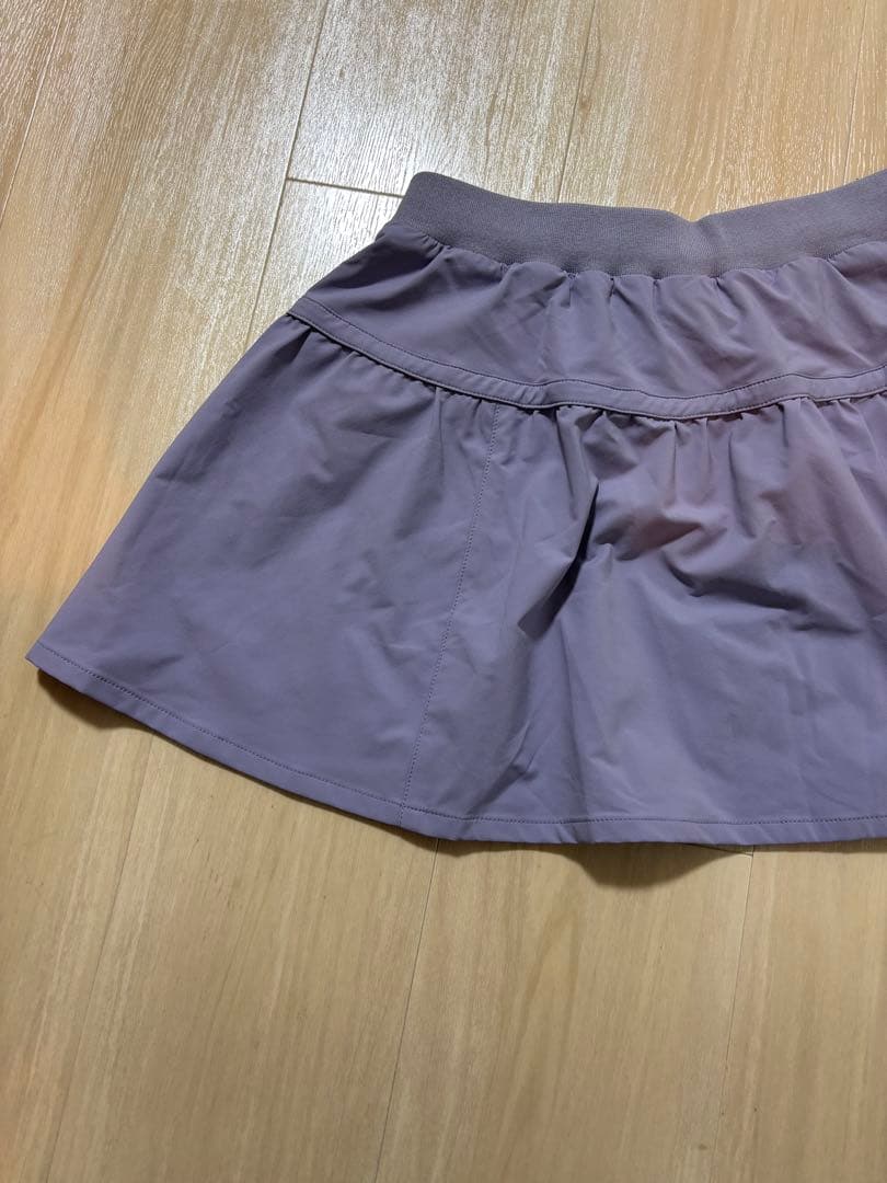 【新作タグ付き】FILAテニスウエア　レディーススコート