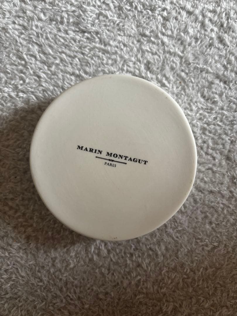 marin montagut ピンクのおうち　皿