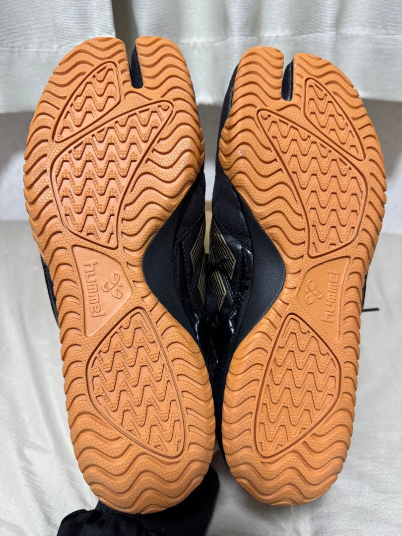 【未使用級】hummel 足袋フットサルシューズ ブランカーレII PG