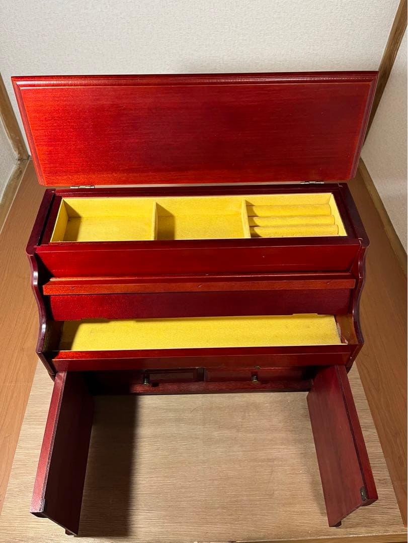 ピアノ型　ジュエリーボックス　アクセサリーケース