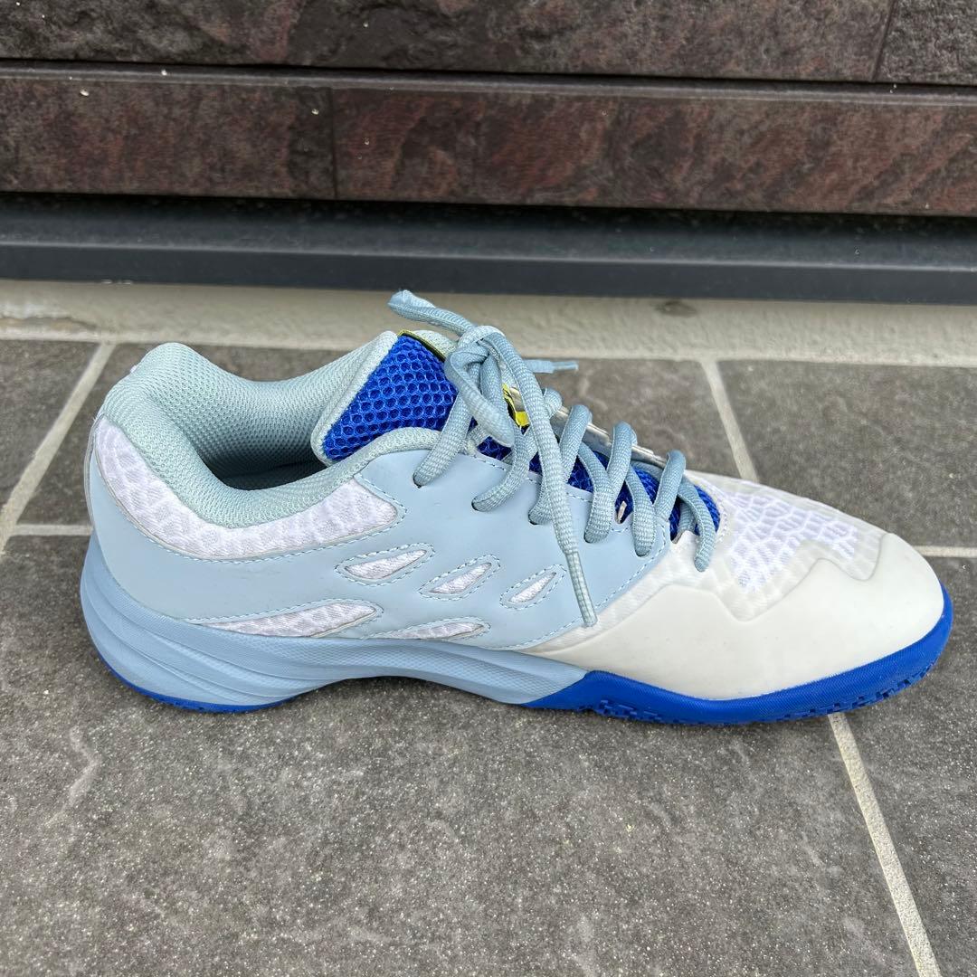 【美品】YONEX(ヨネックス) シューズ 25cm カスケードアクセルスリム