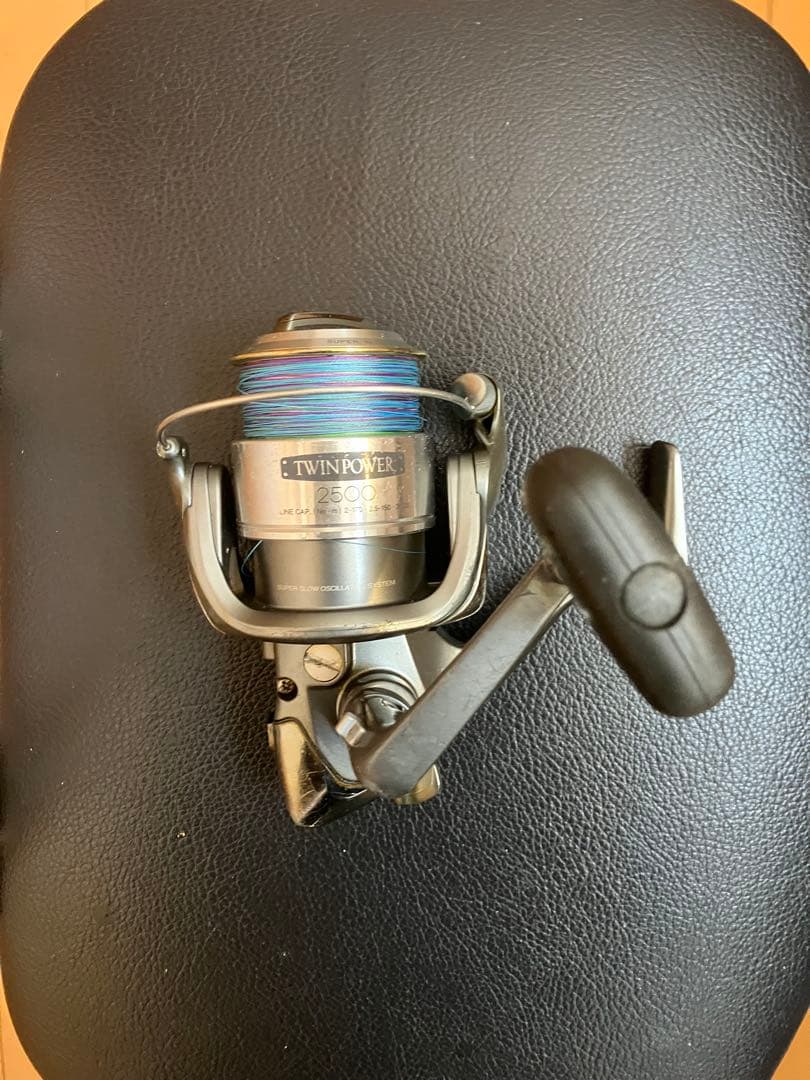 Shimano Twin Power 2500 スピニングリール