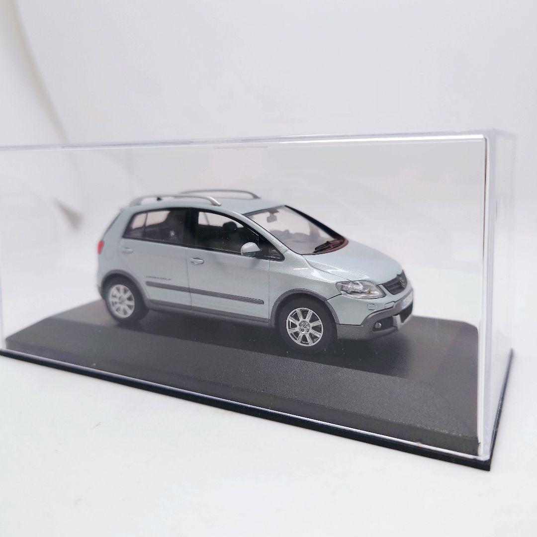 激レア Volkswagen Cross Golf ミニカー 1/43