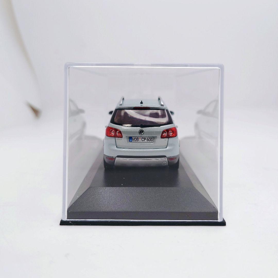 激レア Volkswagen Cross Golf ミニカー 1/43