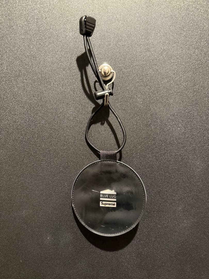 BLUE LUG × Supreme リフレクター 赤
