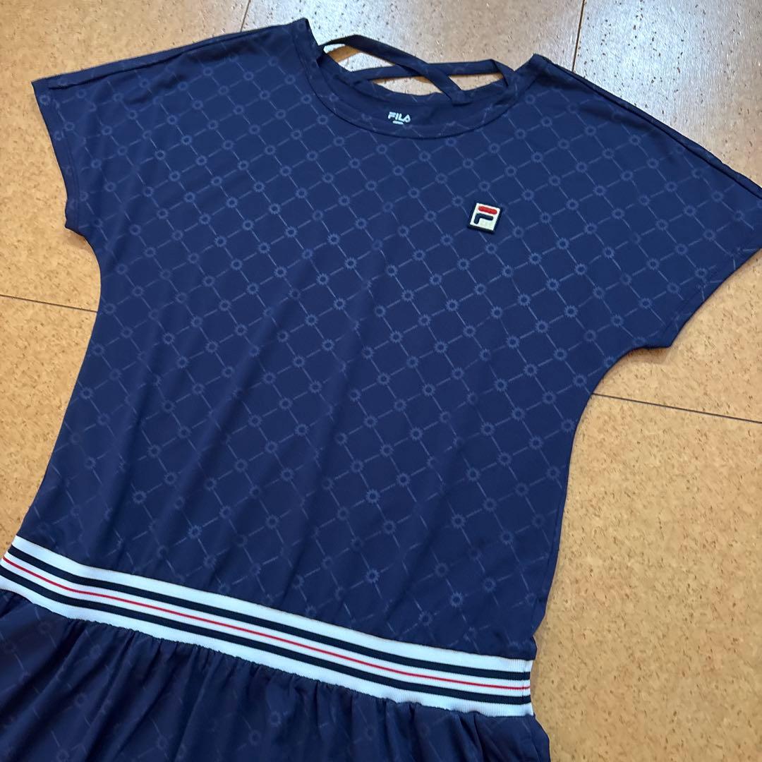 新品未使用　テニスウェア　FILA ネイビー クロスストラップ ワンピース L