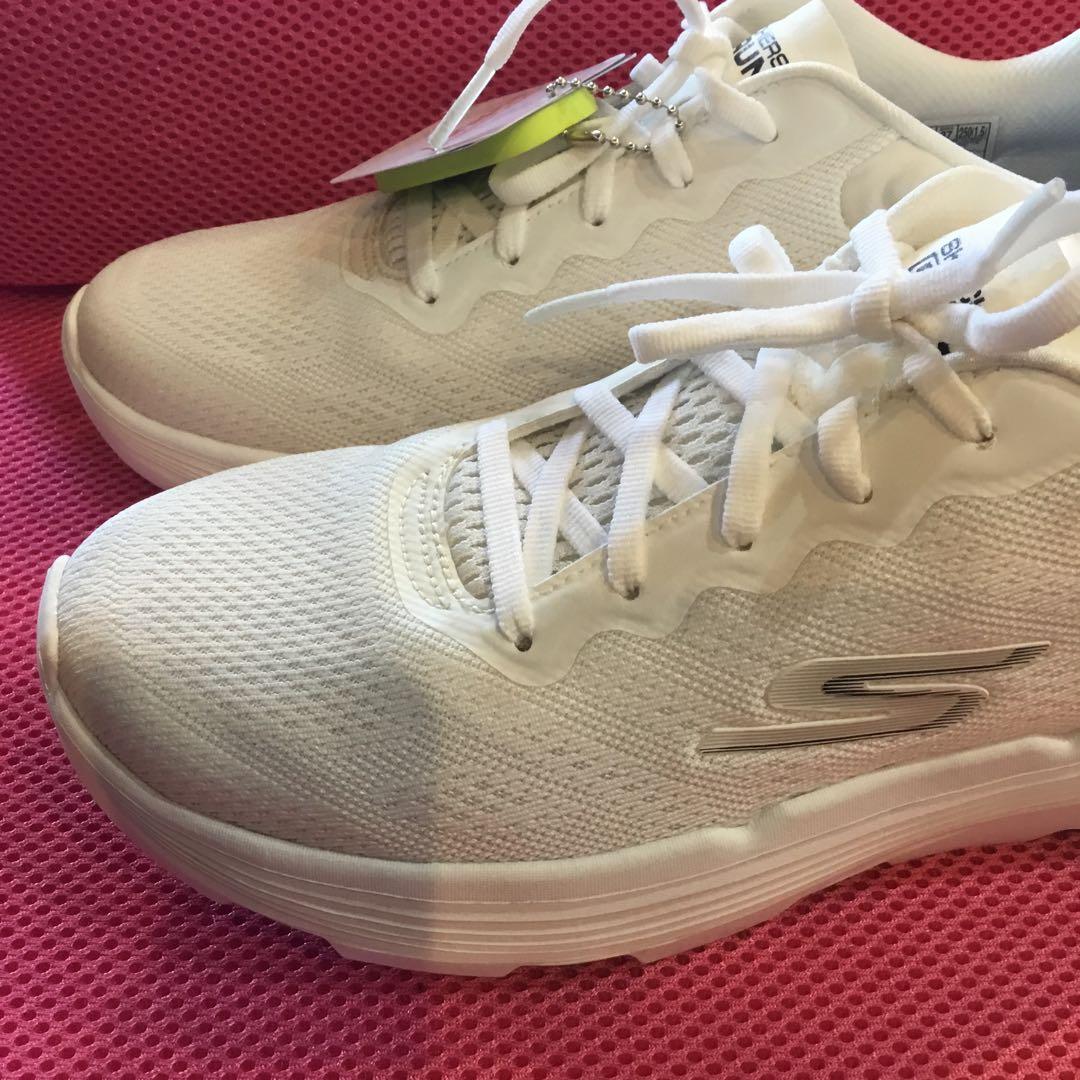 SKECHERS サイズ24(38) GOrun 7 ホワイト シューズ