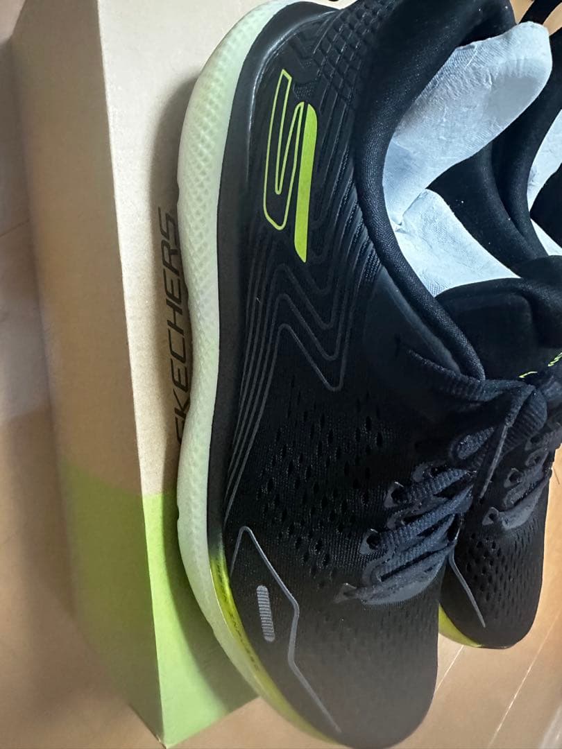 SKECHERS GO RUN RIDE 11 28cm ゴーランライド11