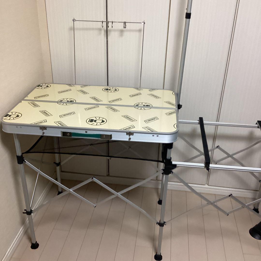 Coleman / コンパクトキッチンテーブル（美品）