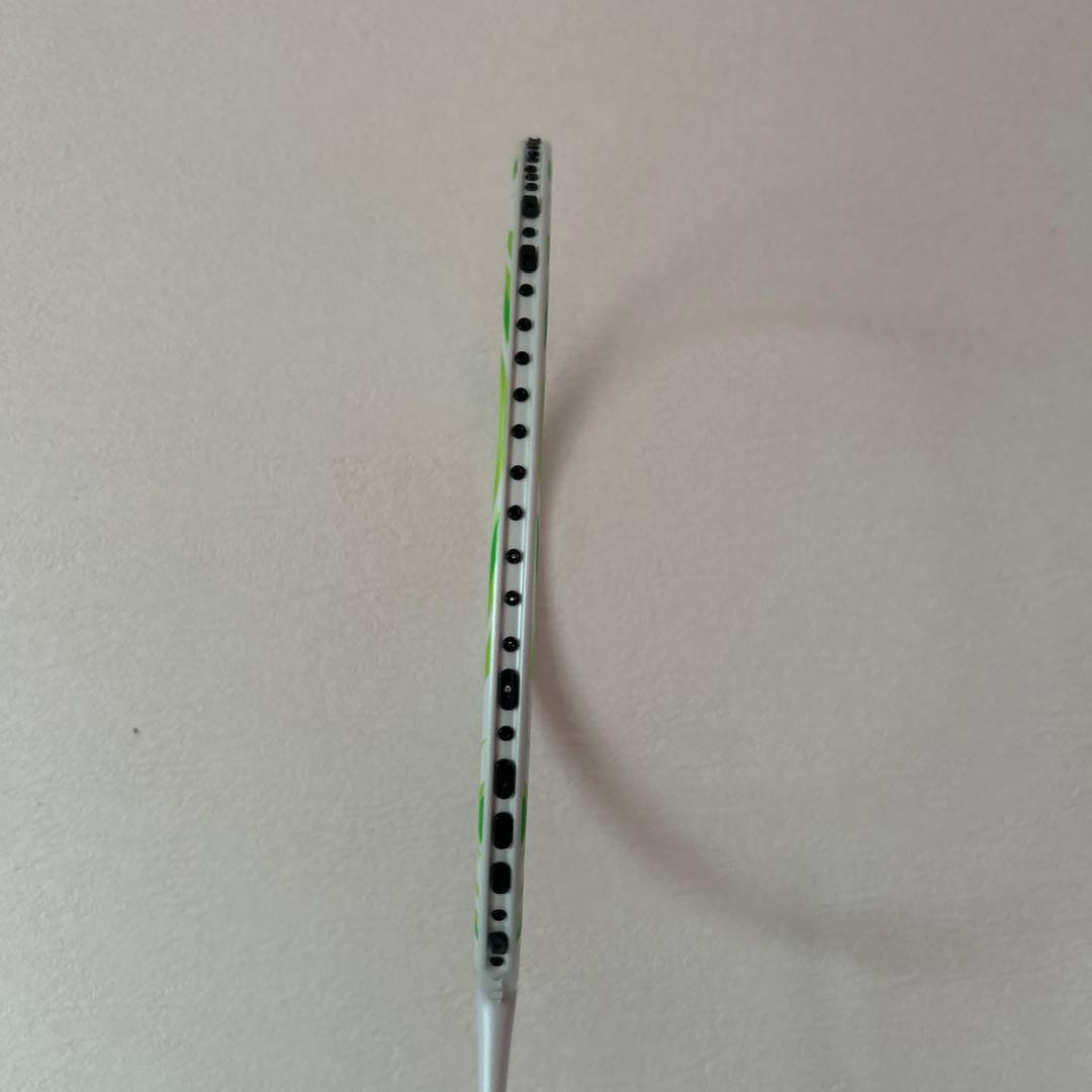 アストロックス100zzVAアクセルセンバドミントンラケット