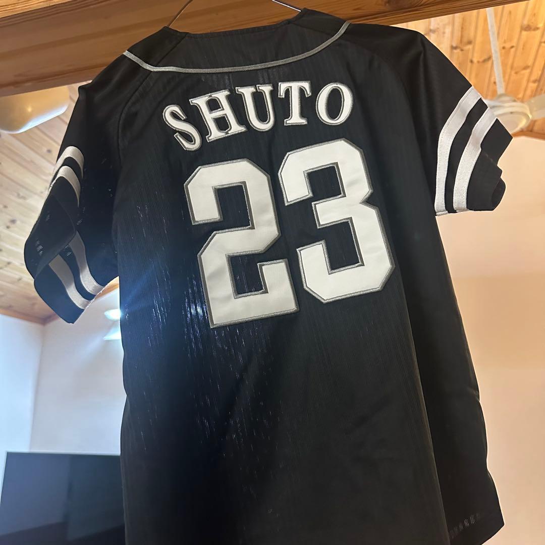 ホークスユニフォーム周東選手