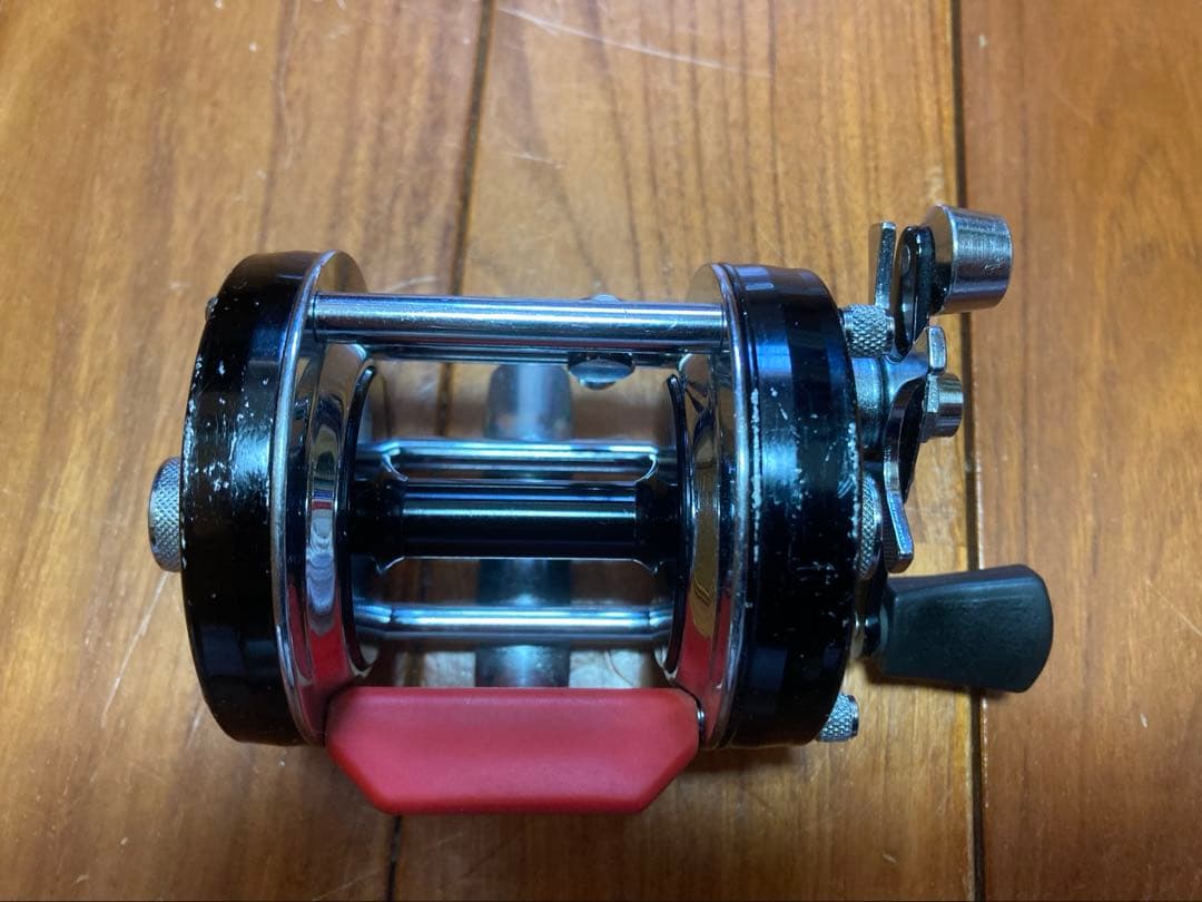 ABU アンバサダー　6600C 赤ベロ