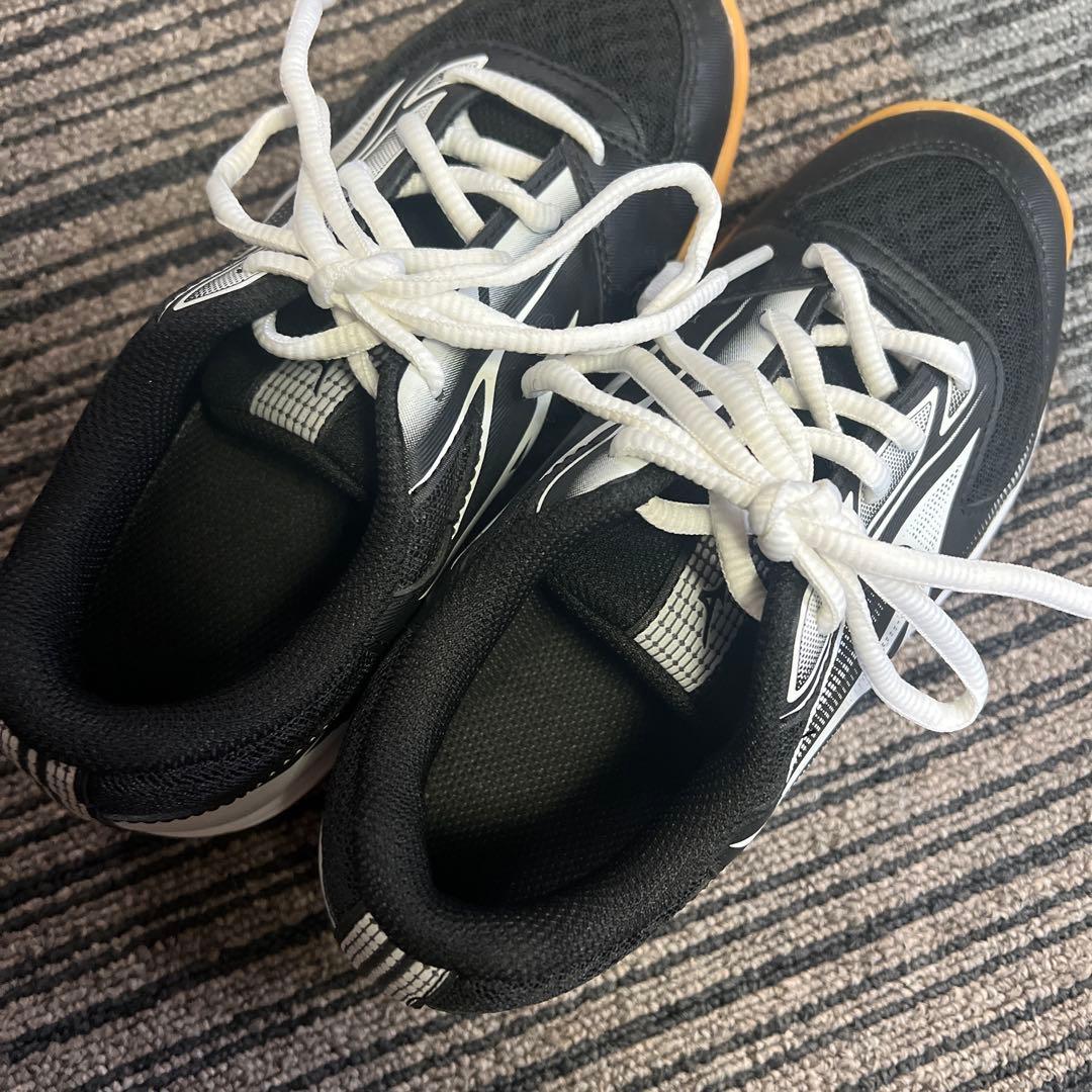MIZUNO ミズノ　キッズ　バレーボールシューズ　21.5cm