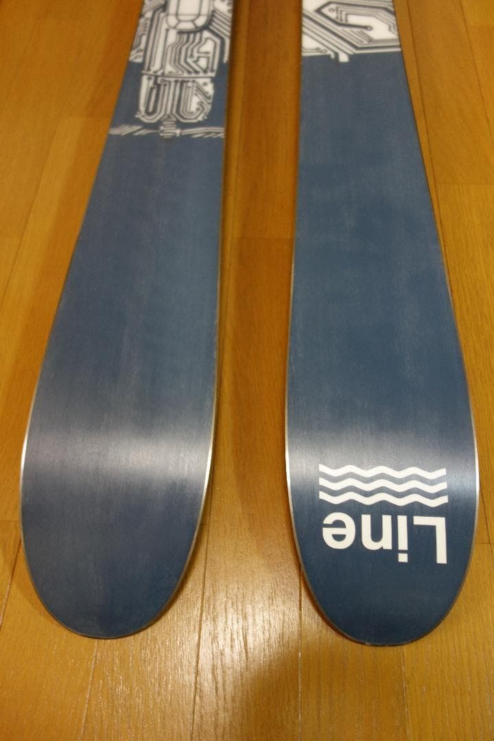 たくまみむめも専用　Line Sakana スキー 板　181cm