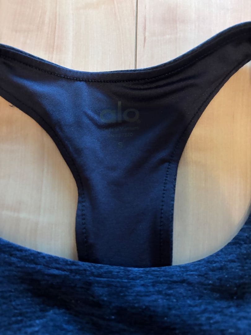【良品】alo yoga 上下セットアップ タンクトップ　Sサイズ ネイビー