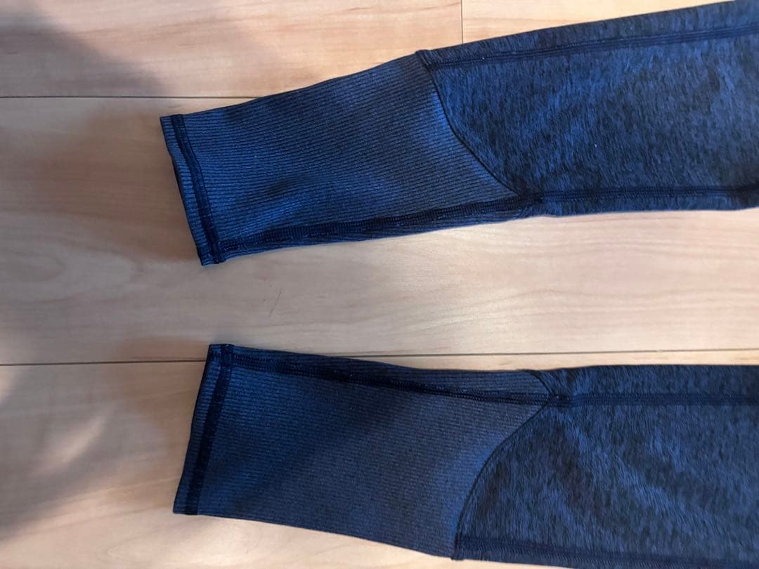 【良品】alo yoga 上下セットアップ タンクトップ　Sサイズ ネイビー