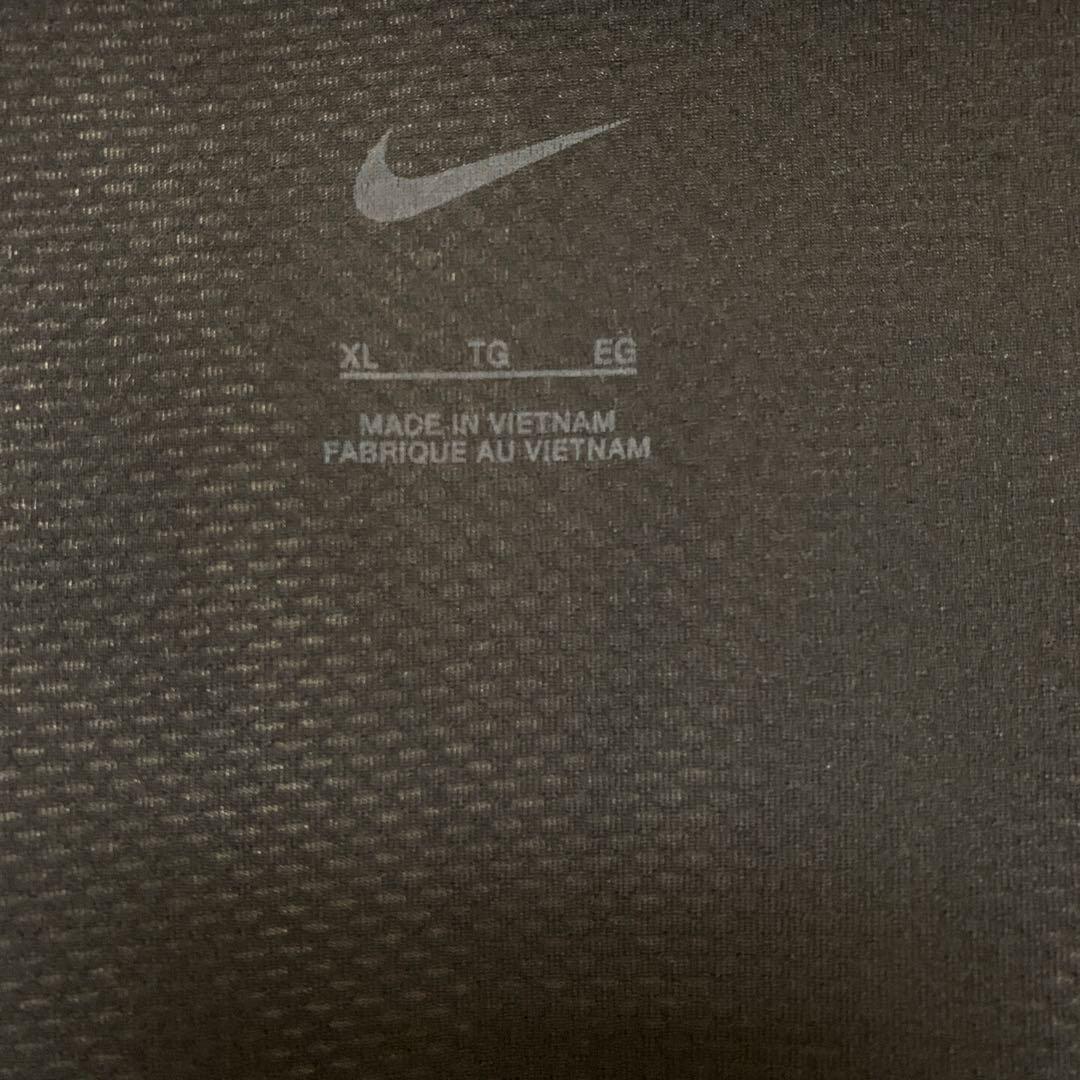 【レア】NIKE メタリックパターン ウィンドブレーカー
