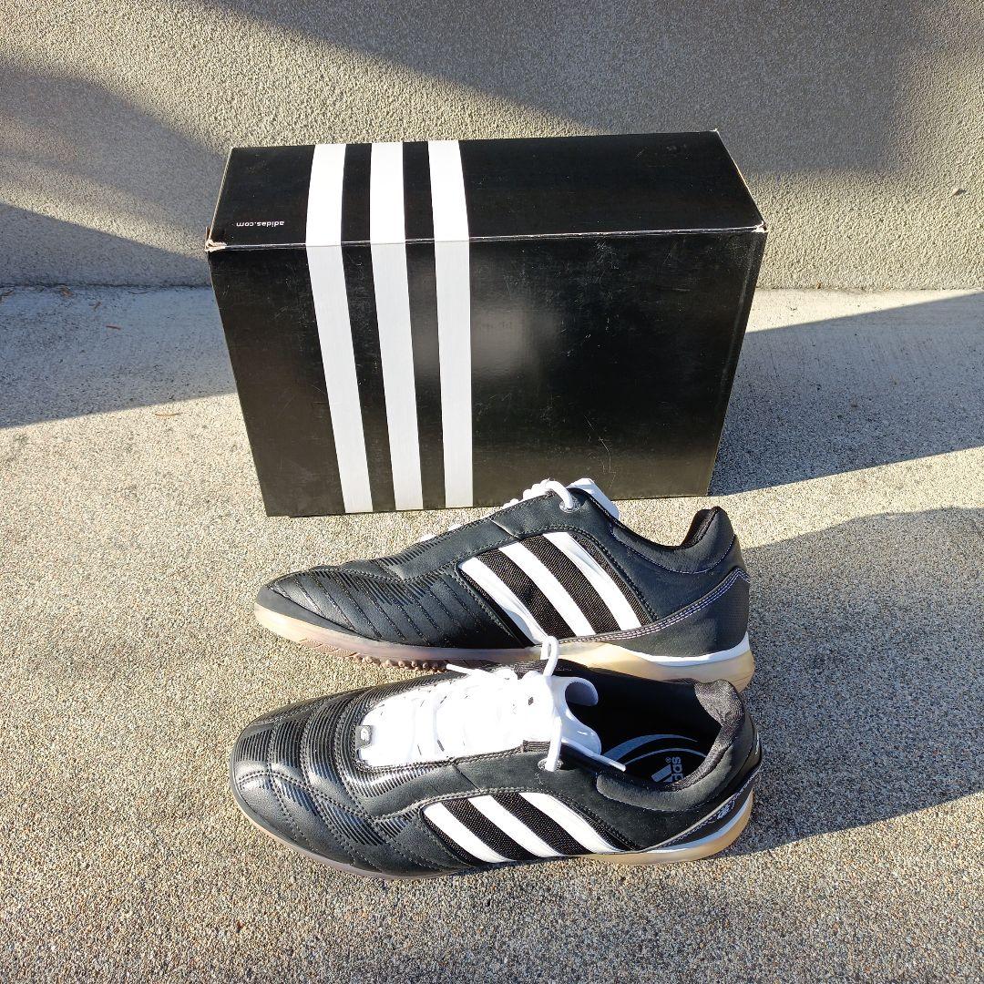 adidas フットサルシューズ ブラック/ホワイト 箱付き