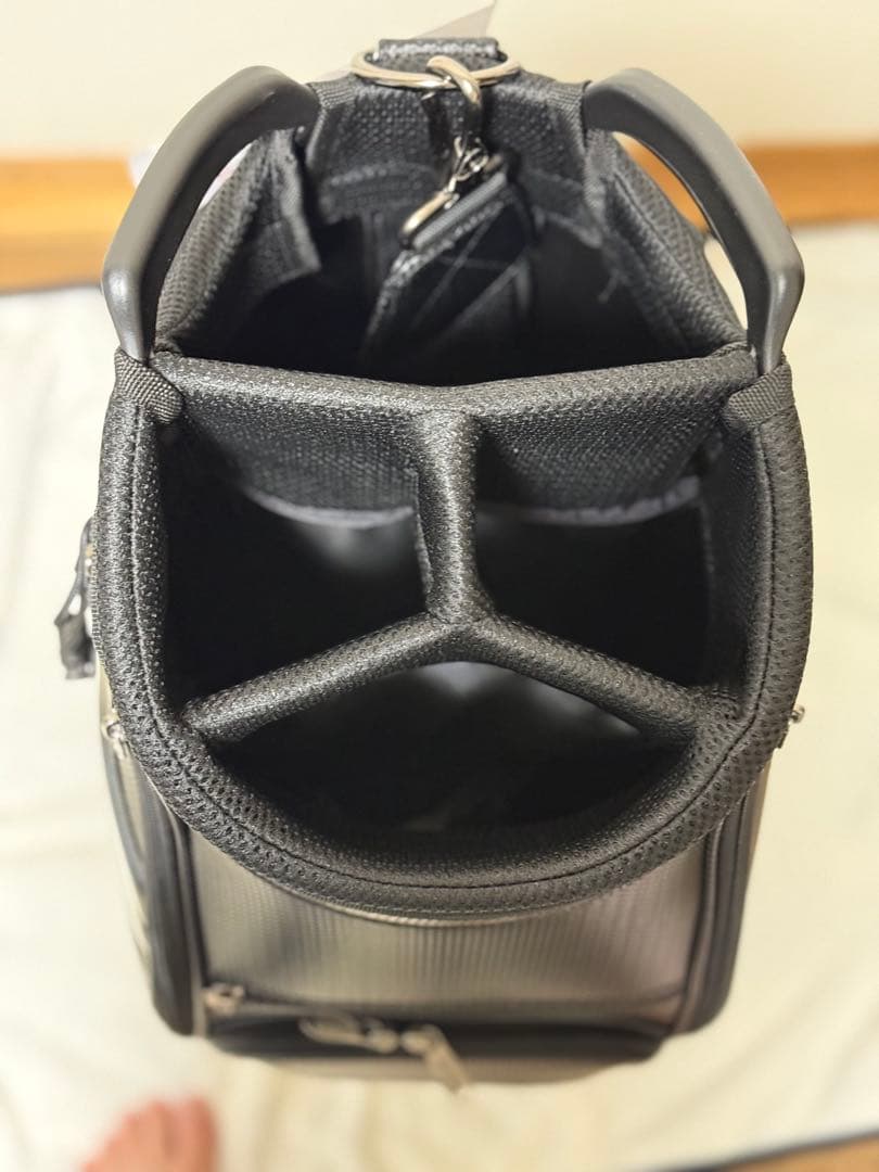 新品　未使用　Srixon 軽量キャディバッグ