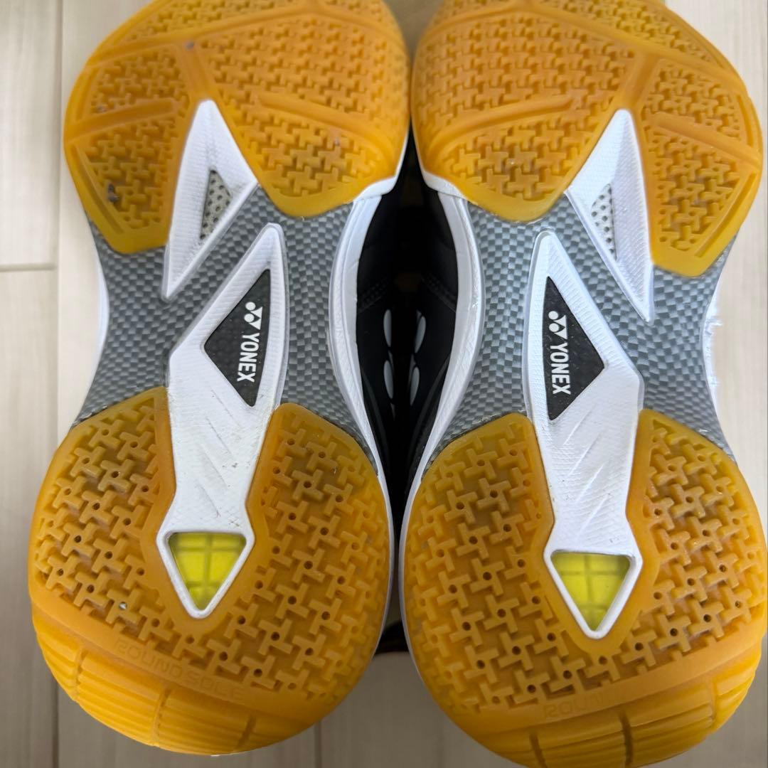 【人気】YONEX バドミントンシューズ SHB65Z 24.5