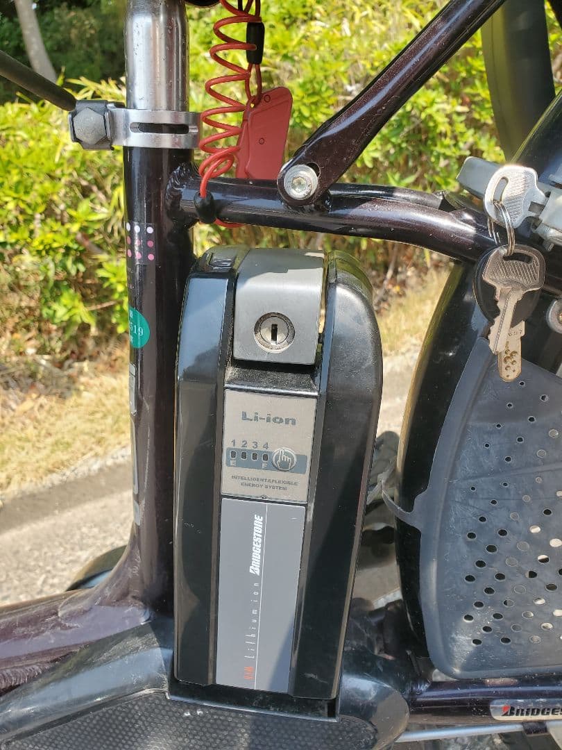 ブリジストン　YAMAHA　電動アシスト自転車 チャイルドシート付き　ジャンク