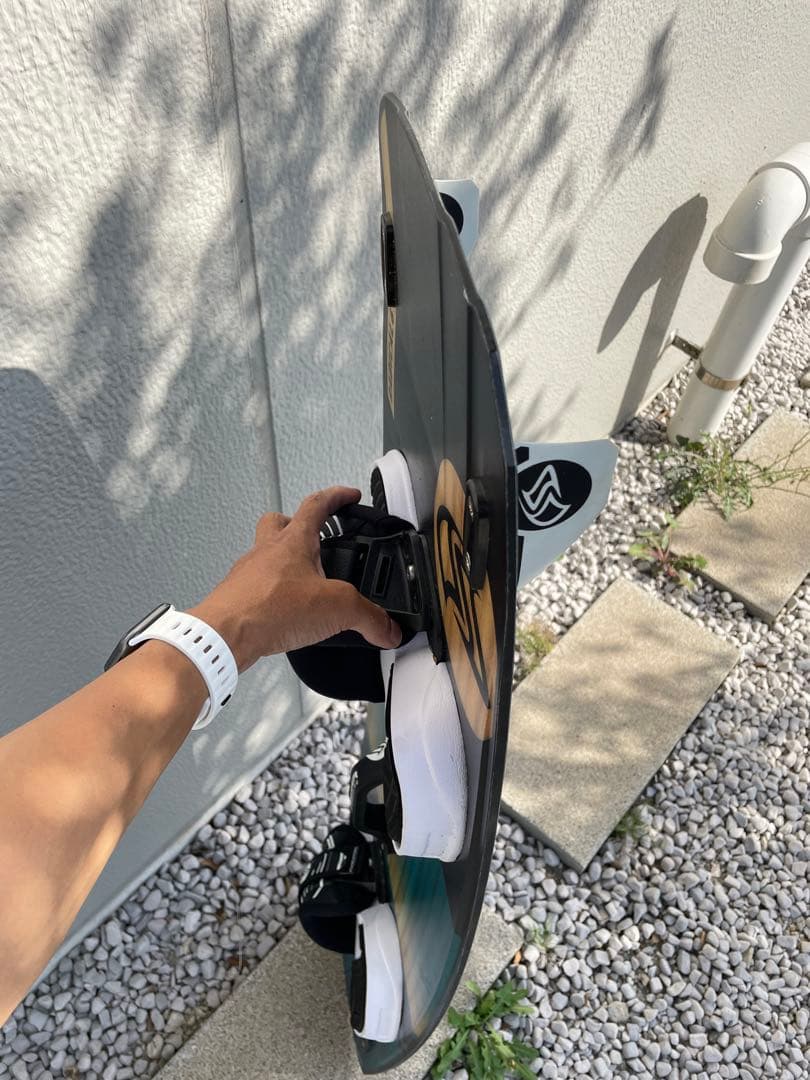 美品 希少カラーFLYSURFER RADICAL6 133x40cm
