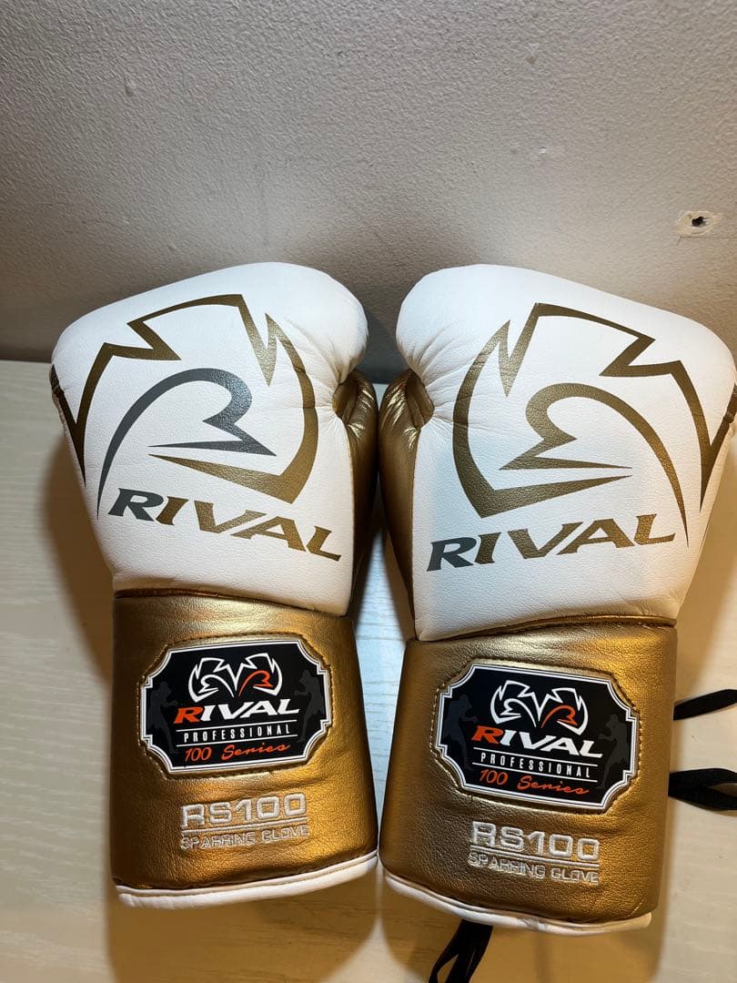 【限定値下げ中】RIVAL RS100 SPARRING GLOVE 14oz