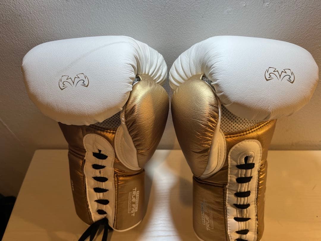 【限定値下げ中】RIVAL RS100 SPARRING GLOVE 14oz
