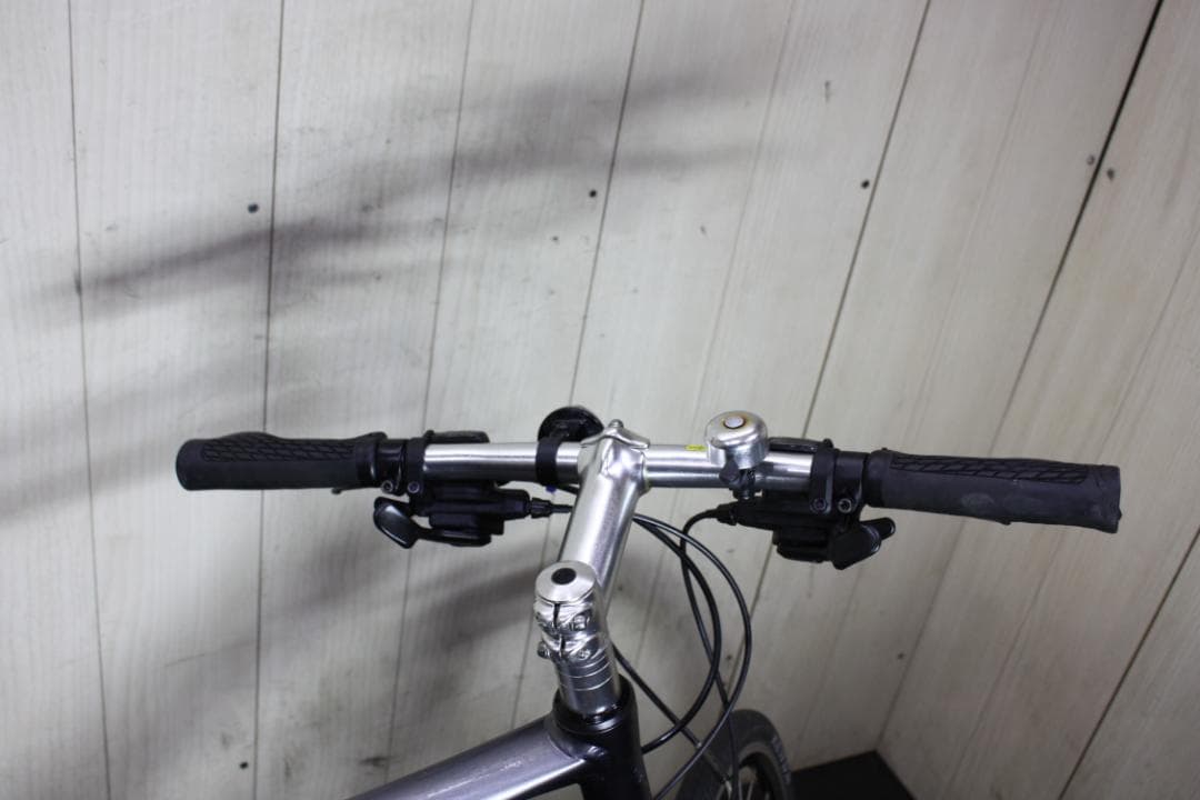 GIANT ESCAPE R3 700C 24速 500mm GREY クロス