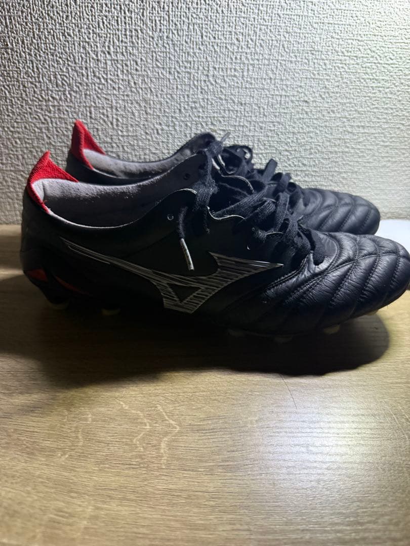 Mizuno サッカーシューズ ブラック/レッド