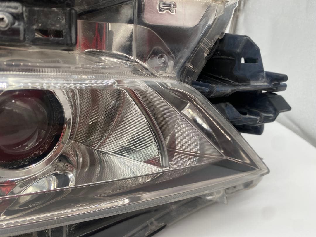 トヨタ ヴェルファイア 20系 前期 右ヘッドライト HID 純正