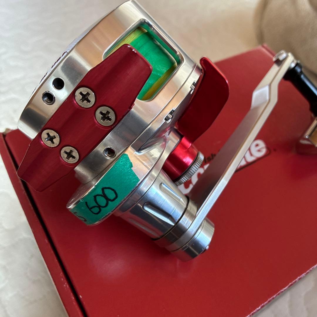 Accurate Valiant 600N ベイトリール