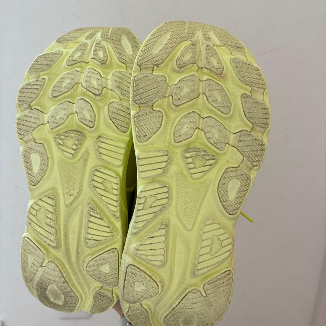 HOKA ホカ　ランニングシューズ　24 7.5B イエロー