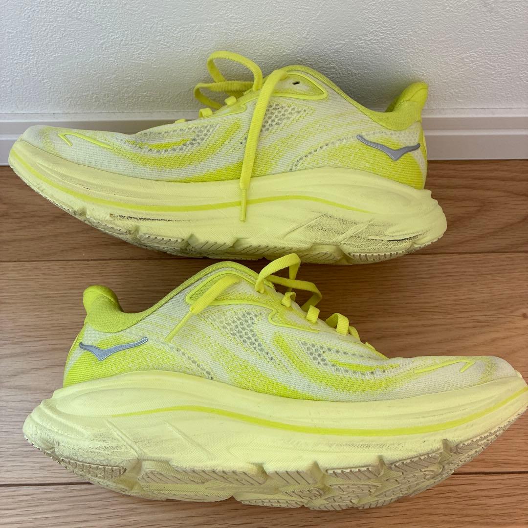 HOKA ホカ　ランニングシューズ　24 7.5B イエロー