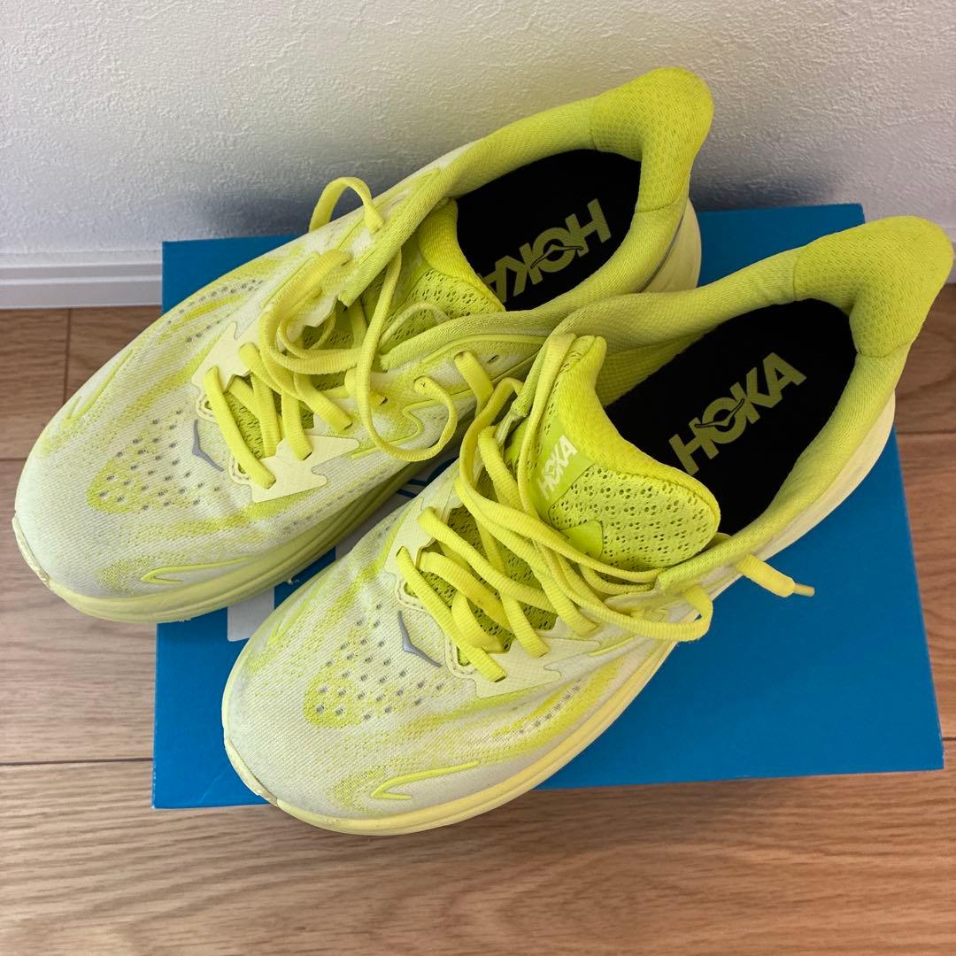 HOKA ホカ　ランニングシューズ　24 7.5B イエロー