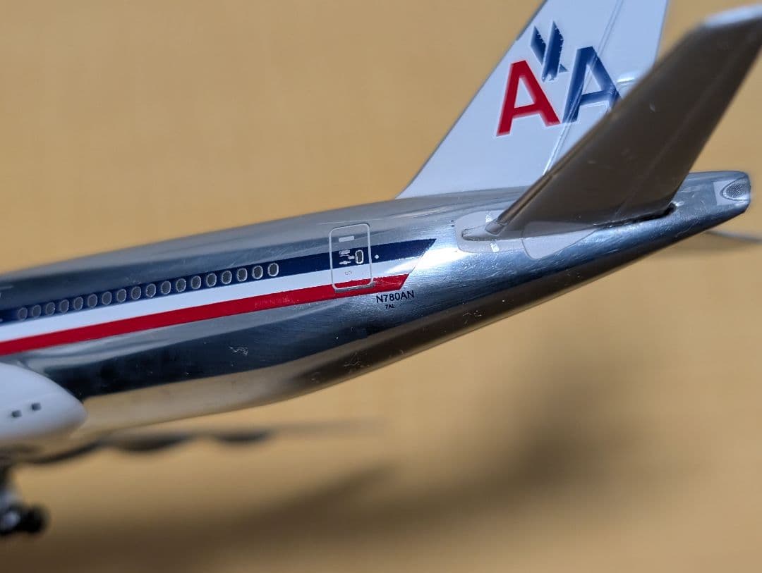 航空機・ヘリコプター American Airlines B777-200ER 1:400