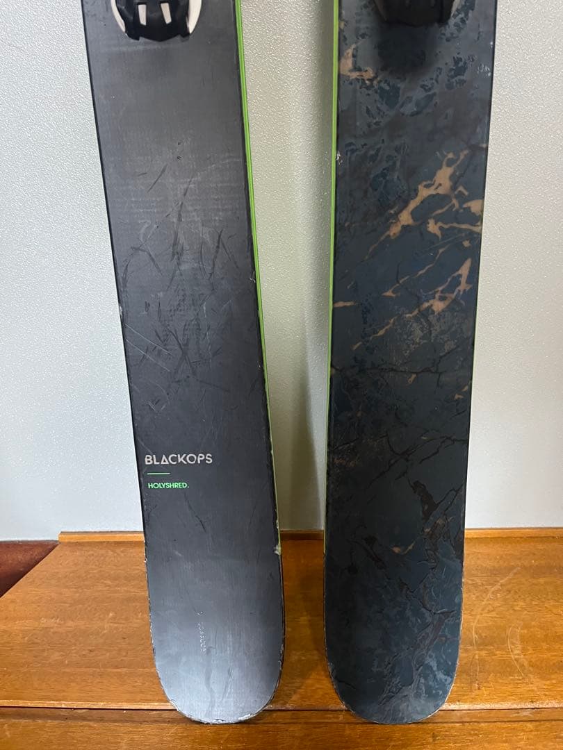 スキー板　ロシニョール　blackops 182cm