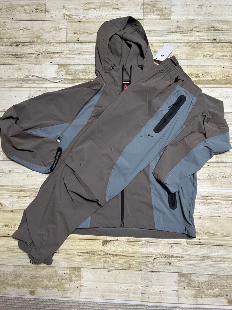 新品未使用 セットアップ NIKETECH COLOR BLOCK Ｌ