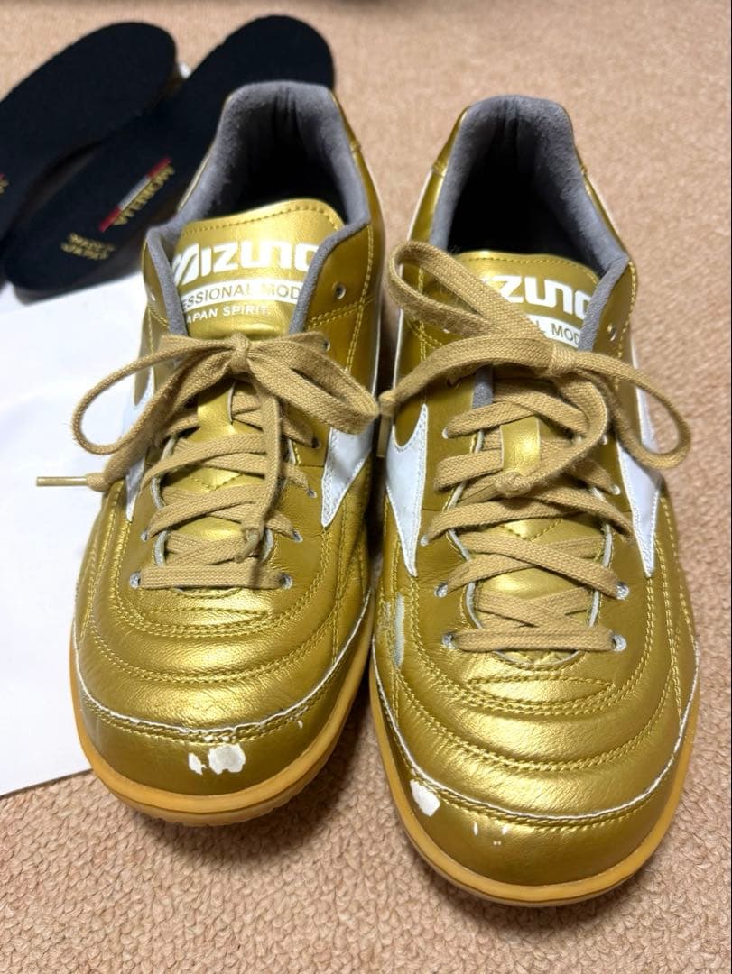 【限定品】フットサル￼シューズミズノMoreliaUL Japan inゴールド