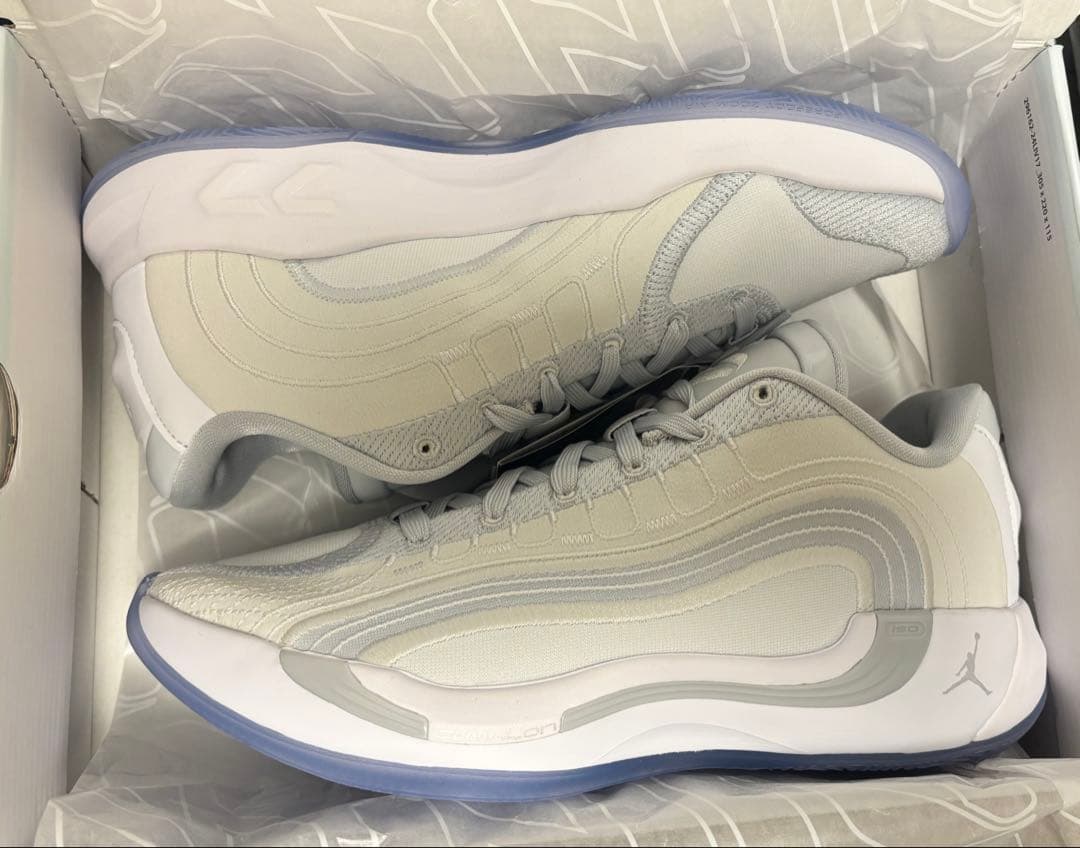 新品 NIKE ルカ 4 PF バスケットボールシューズ 27.0cm