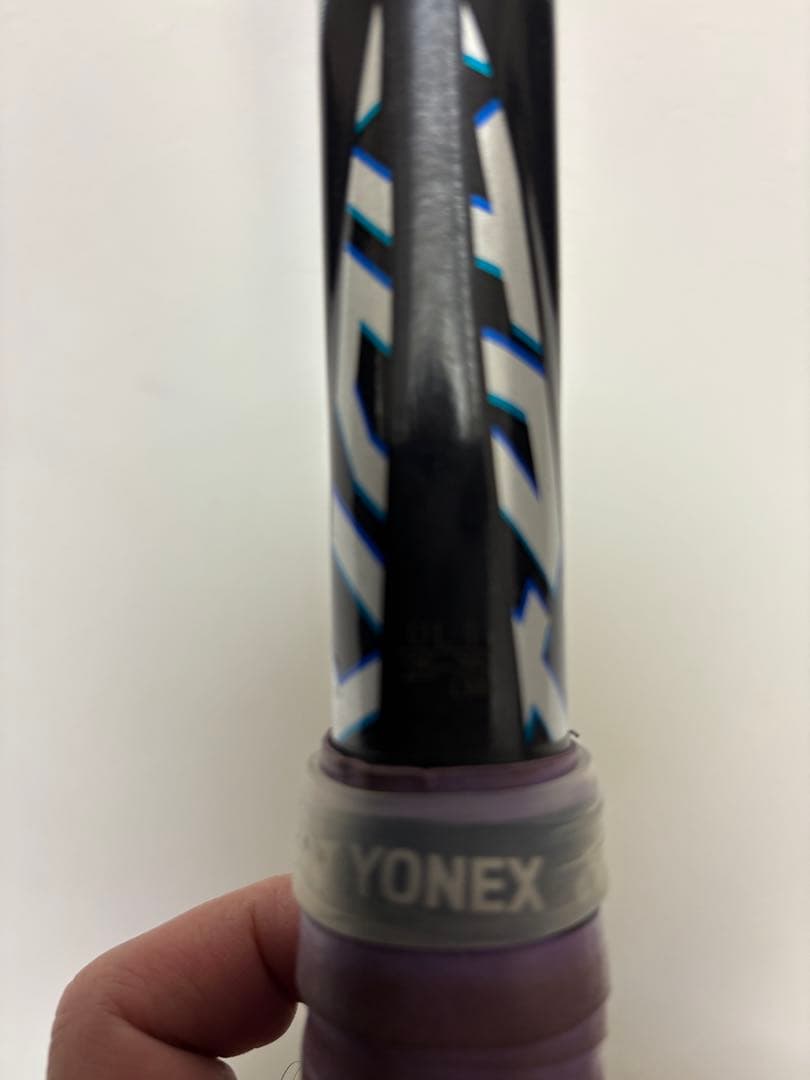 YONEX　ボルトレイジ５V 前衛向け