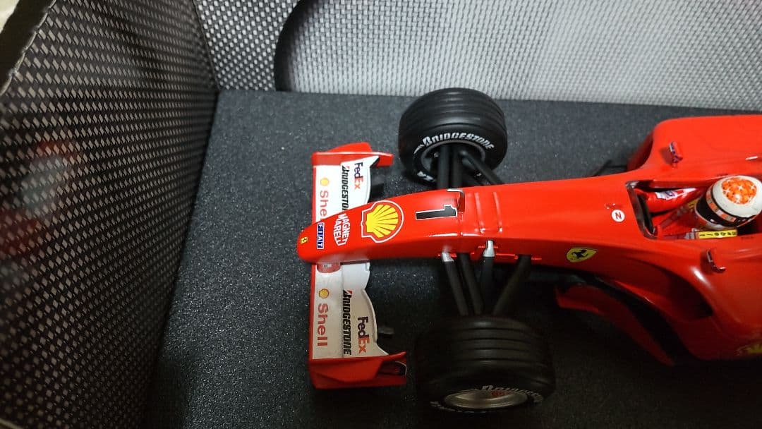 フェラーリ F2001 シューマッハ 限定モデル
