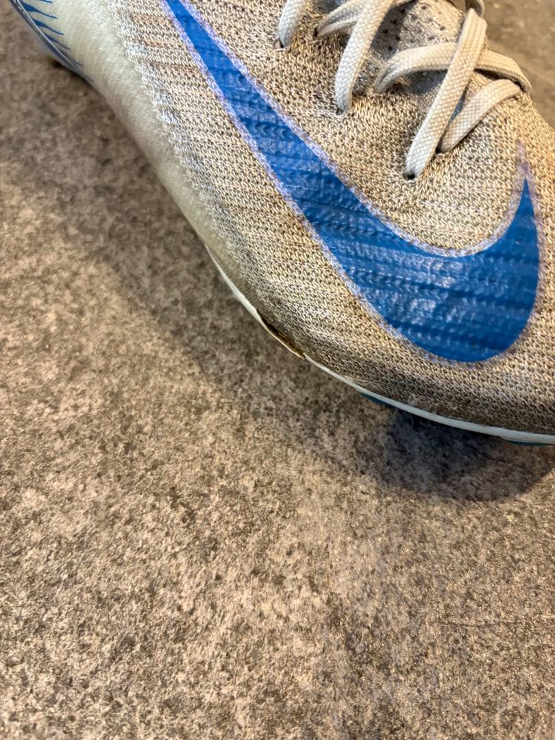 NIKE マーキュリアル ヴェイパー 16 FG